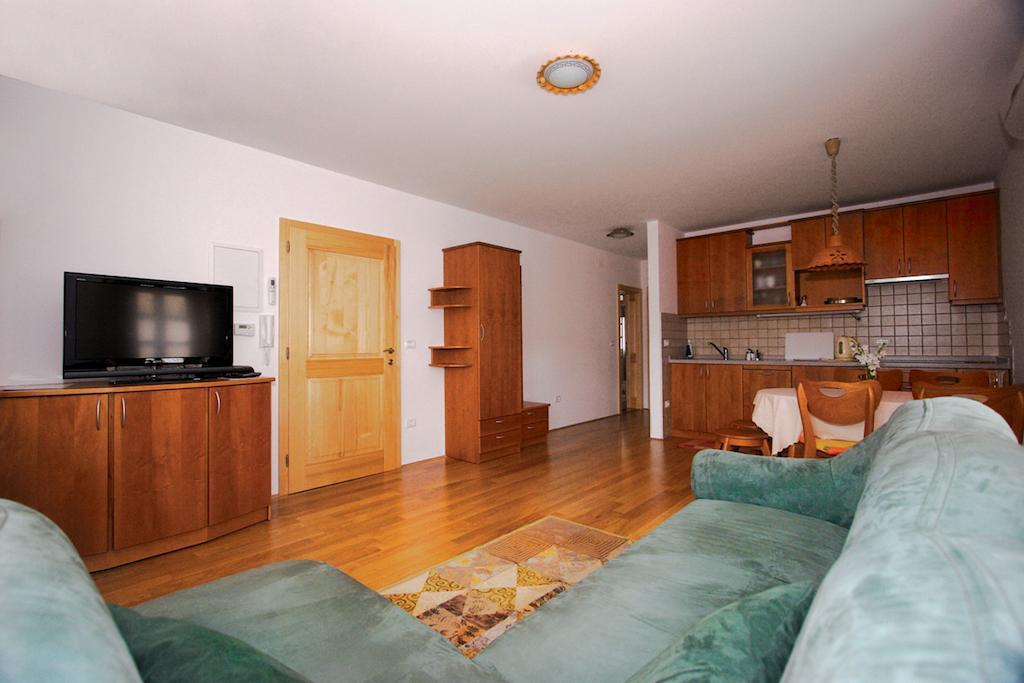 Apartments Janks Vremski Britof Pokój zdjęcie